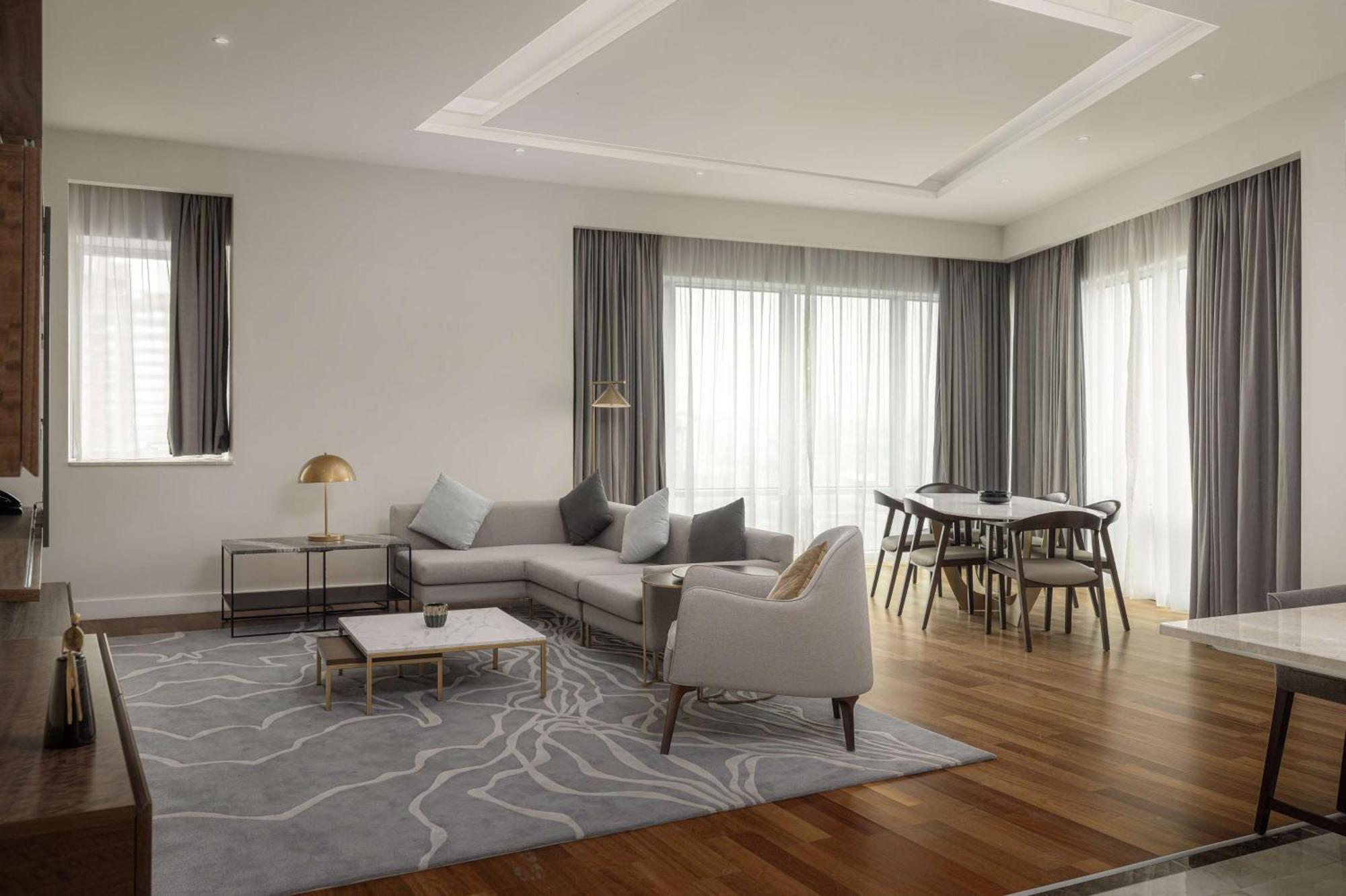 Radisson Hotel & Residences เอร์เบล ภายนอก รูปภาพ