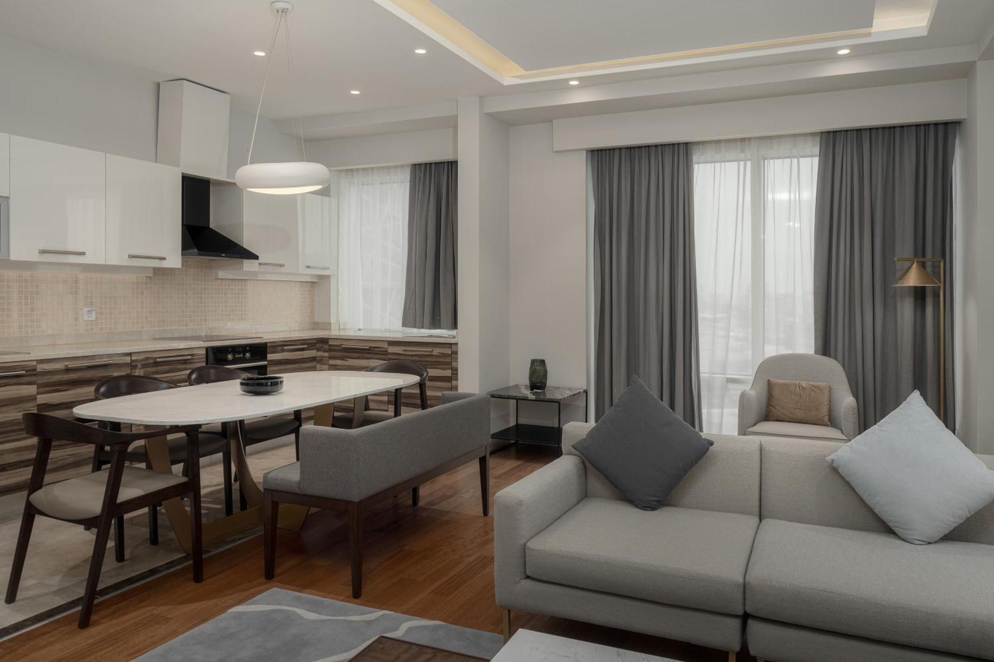 Radisson Hotel & Residences เอร์เบล ภายนอก รูปภาพ