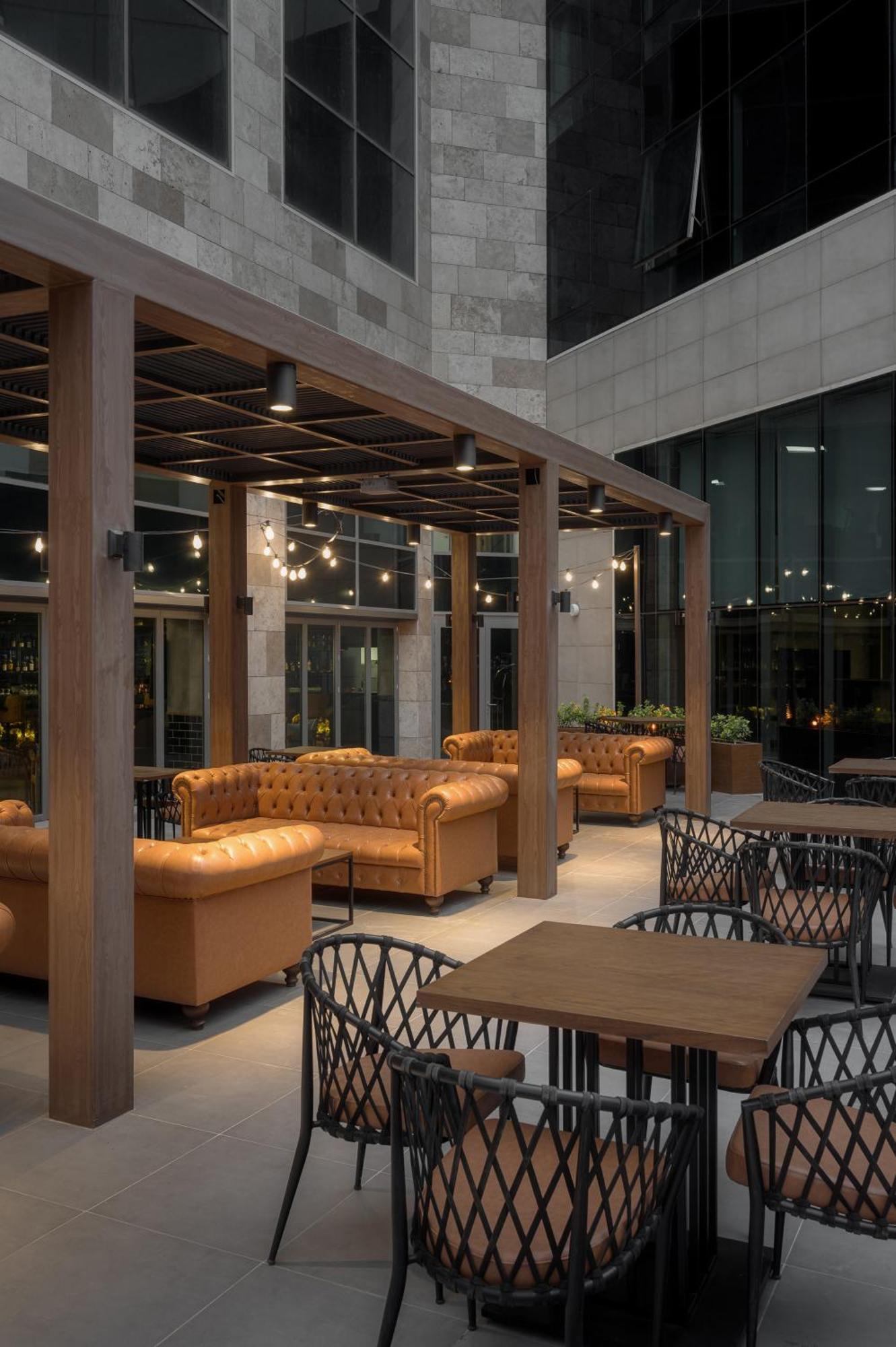 Radisson Hotel & Residences เอร์เบล ภายนอก รูปภาพ