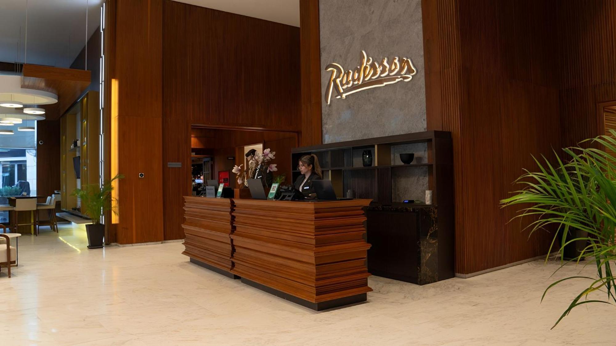 Radisson Hotel & Residences เอร์เบล ภายนอก รูปภาพ